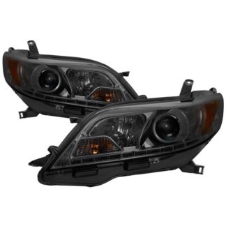 Toyota Sienna 15-19 (SE XE models only) Projector Headlights – Halogen Model Only ( Not Compatible with Xenon/HID Model ) – DRL LED – Low Beam-H7(Included) ; High Beam-H1(Included) ; Signal-7440NA(Included) – Smoke