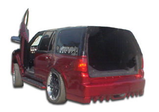 2003-2006 Lincoln Navigator Duraflex VIP Rear Bumper Cover - 1 Piece